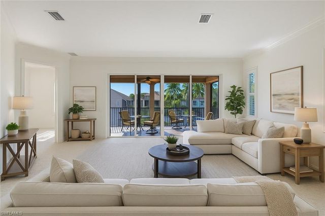 5030 BLAUVELT WAY # 202, Naples, FL 34105