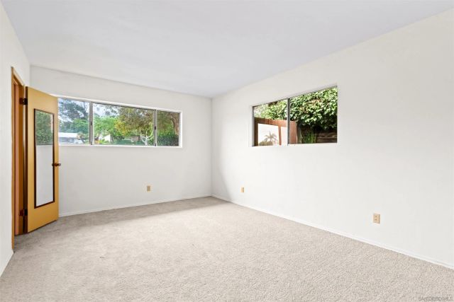 5877 Soledad Mountain Road, La Jolla, CA 92037