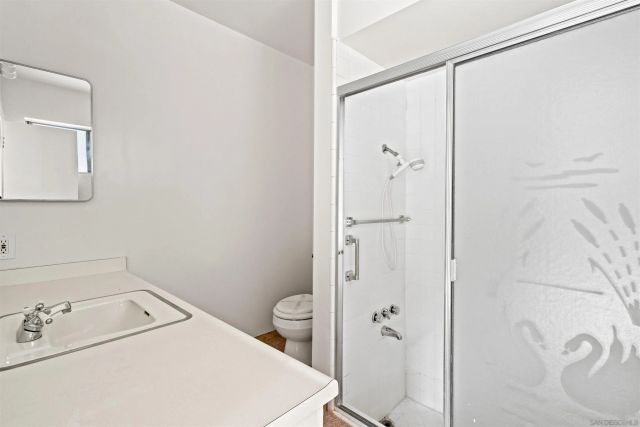 5877 Soledad Mountain Road, La Jolla, CA 92037