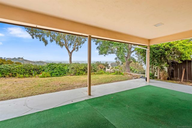 5877 Soledad Mountain Road, La Jolla, CA 92037