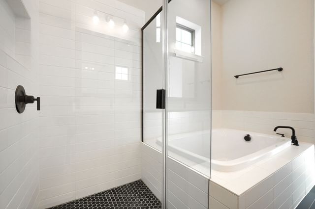 2241 Heather Hills Drive, Fort Worth, TX 76008