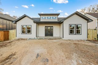 908 N 10th Street, Waco, TX 76707