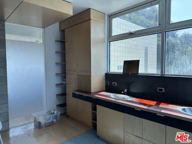 3800 Sunswept Drive, Studio City (los Angeles), CA 91604