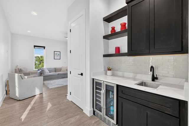 706 Crestone Stream DR, Austin, TX 78738