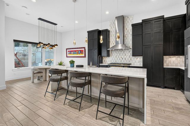 706 Crestone Stream DR, Austin, TX 78738