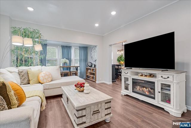 25 Woodland Avenue, Nutley, NJ 07110