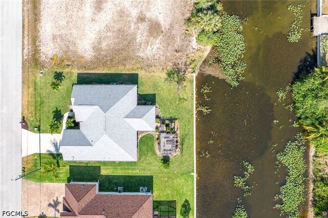 614 SW 31st TER, Cape Coral, FL 33914