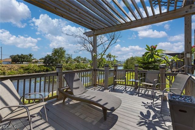 614 SW 31st TER, Cape Coral, FL 33914