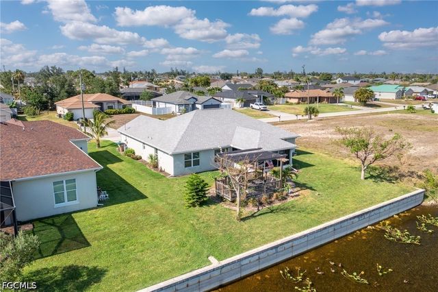 614 SW 31st TER, Cape Coral, FL 33914