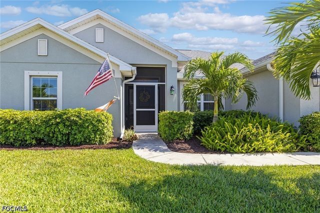 614 SW 31st TER, Cape Coral, FL 33914