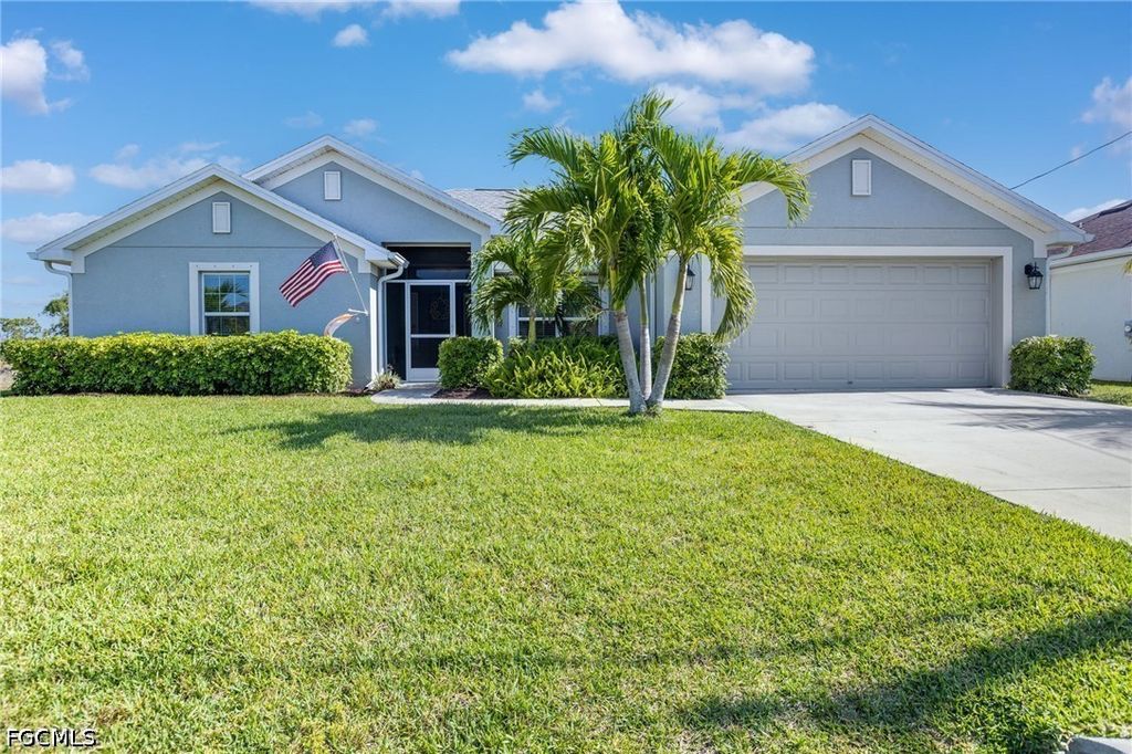 614 SW 31st TER, Cape Coral, FL 33914