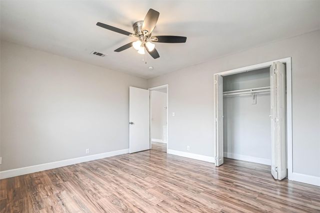 8430 Roundrock Drive 1, Houston, TX 77049