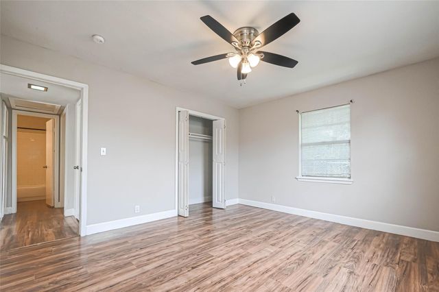 8430 Roundrock Drive 1, Houston, TX 77049