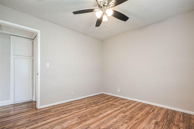 8430 Roundrock Drive 1, Houston, TX 77049