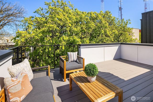 1733 17th Avenue, Seattle, WA 98122