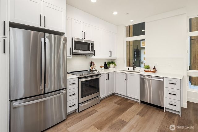 1733 17th Avenue, Seattle, WA 98122