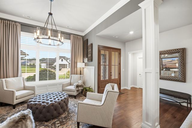 5313 HARBOR TOWN DR, Columbia, MO 65201