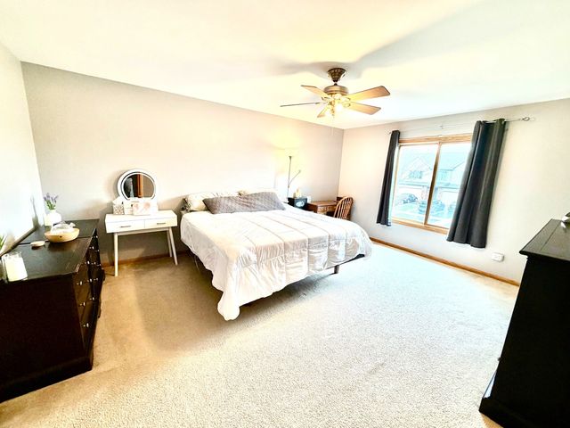 8300 Auburn Lane, Frankfort, IL 60423