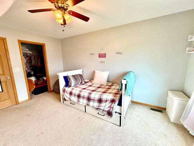 8300 Auburn Lane, Frankfort, IL 60423