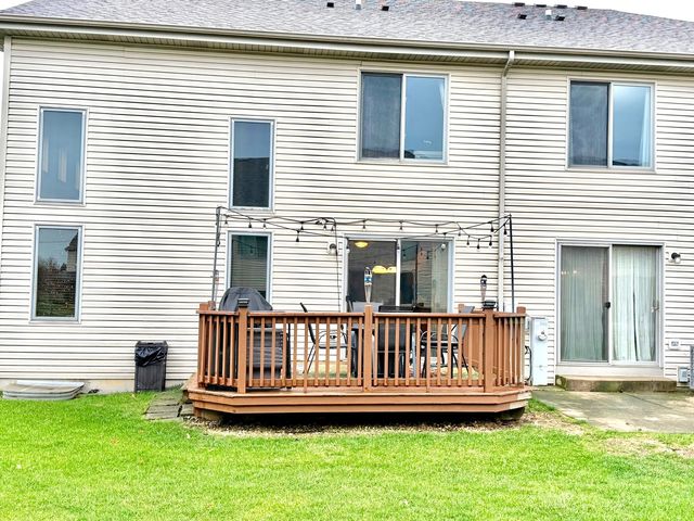 8300 Auburn Lane, Frankfort, IL 60423