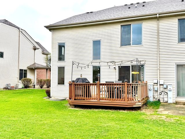 8300 Auburn Lane, Frankfort, IL 60423