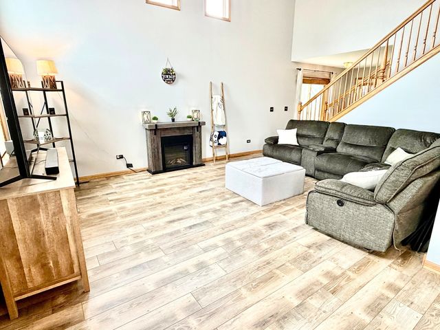 8300 Auburn Lane, Frankfort, IL 60423