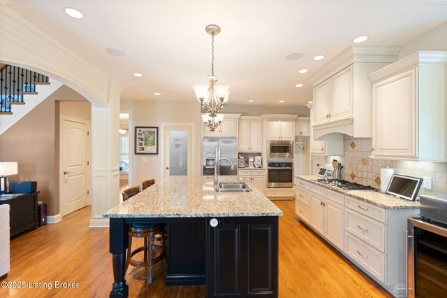 3853 Real Quiet Ln, Lexington, KY 40509