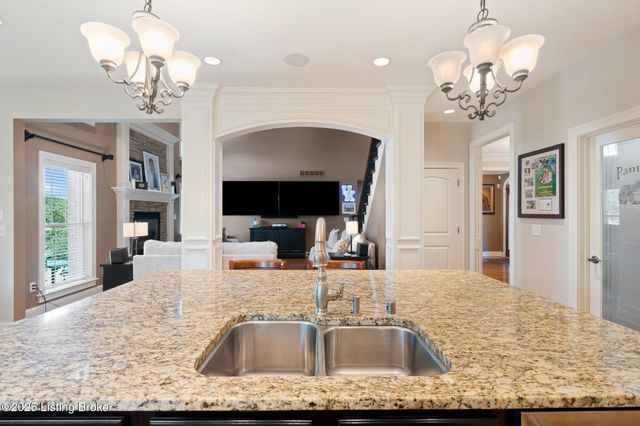 3853 Real Quiet Ln, Lexington, KY 40509