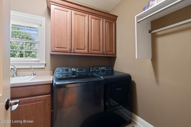 3853 Real Quiet Ln, Lexington, KY 40509
