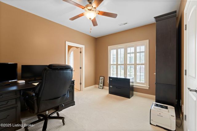 3853 Real Quiet Ln, Lexington, KY 40509