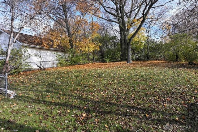 2252 Ontario Avenue, Springfield, OH 45505