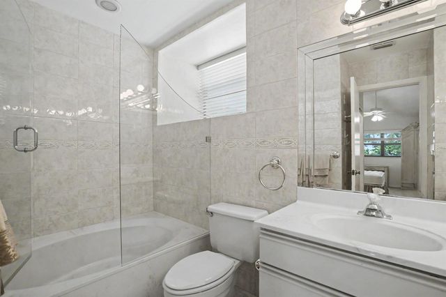 3404 Emerald Oaks Drive 803, Hollywood, FL 33021