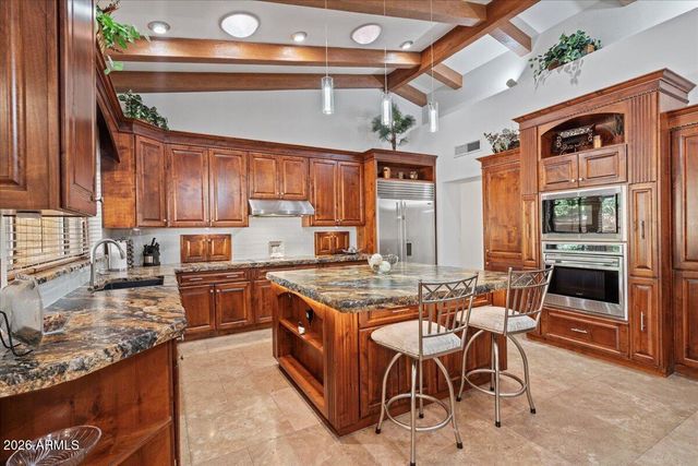 12234 S YAKI Court, Phoenix, AZ 85044