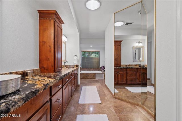 12234 S YAKI Court, Phoenix, AZ 85044