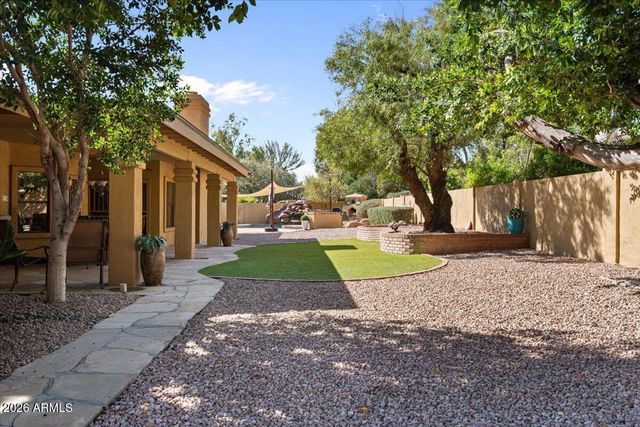 12234 S YAKI Court, Phoenix, AZ 85044