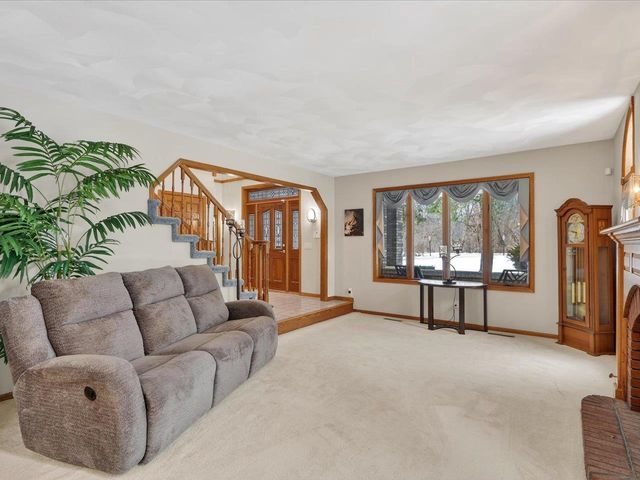 4230 N Juniper Drive, Janesville, WI 53545