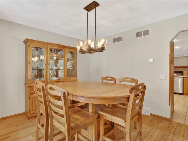 4230 N Juniper Drive, Janesville, WI 53545