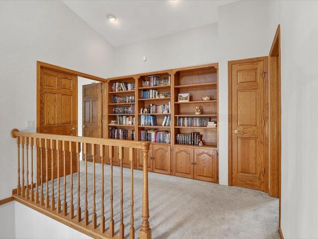 4230 N Juniper Drive, Janesville, WI 53545