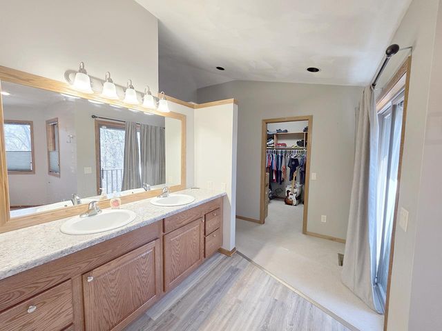 4230 N Juniper Drive, Janesville, WI 53545