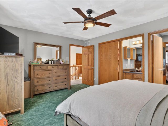 4230 N Juniper Drive, Janesville, WI 53545