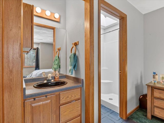 4230 N Juniper Drive, Janesville, WI 53545