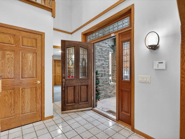 4230 N Juniper Drive, Janesville, WI 53545