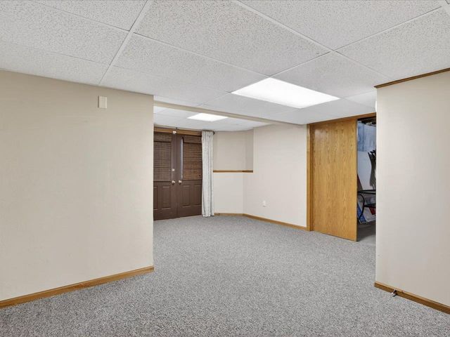 4230 N Juniper Drive, Janesville, WI 53545