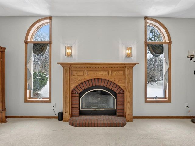4230 N Juniper Drive, Janesville, WI 53545