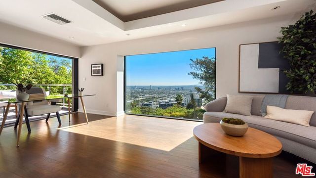 8540 Hedges Way, Los Angeles, CA 90069