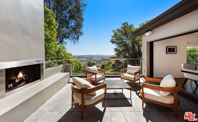 8540 Hedges Way, Los Angeles, CA 90069