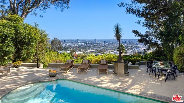 8540 Hedges Way, Los Angeles, CA 90069