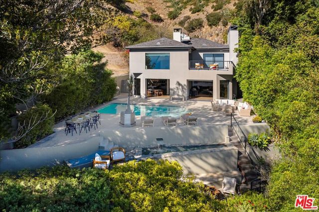 8540 Hedges Way, Los Angeles, CA 90069