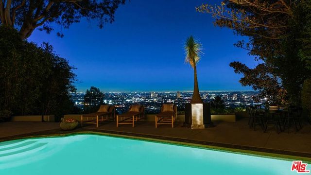 8540 Hedges Way, Los Angeles, CA 90069