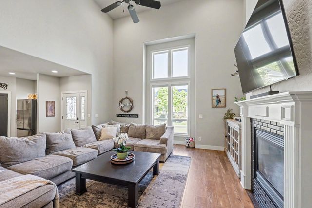 1043 Sandoz Street, Central Point, OR 97502
